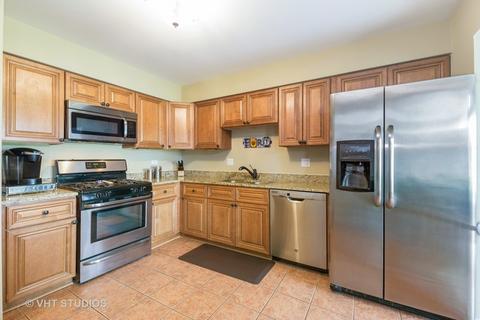 1170 Longford Rd, Bartlett, IL 60103 photo 4