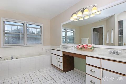 509 Shagbark Dr, Elgin, IL 60123 photo 20