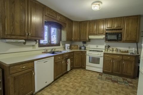 885 Schomer Rd, Aurora, IL 60505 photo 14