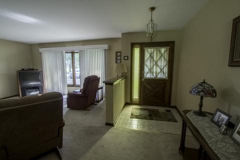 885 Schomer Rd, Aurora, IL 60505 photo 10