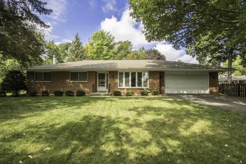 885 Schomer Rd, Aurora, IL 60505 photo 1