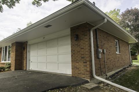 885 Schomer Rd, Aurora, IL 60505 photo 3
