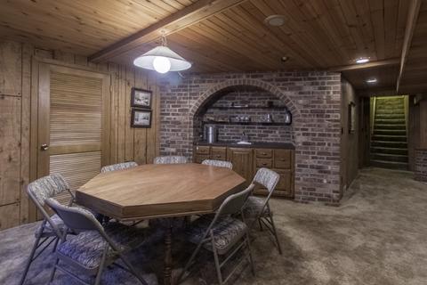 885 Schomer Rd, Aurora, IL 60505 photo 22