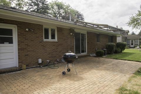 885 Schomer Rd, Aurora, IL 60505 photo 8