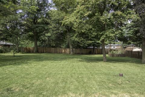 885 Schomer Rd, Aurora, IL 60505 photo 7