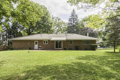 885 Schomer Rd, Aurora, IL 60505 photo 6