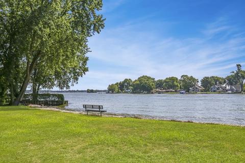 1015 W Elder Ave, Mchenry, IL 60051 photo 16