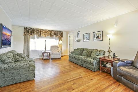 1015 W Elder Ave, Mchenry, IL 60051 photo 3