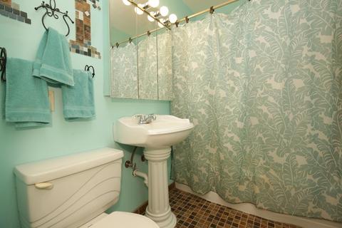 1015 W Elder Ave, Mchenry, IL 60051 photo 8
