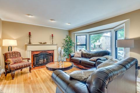 11010 S Artesian Ave, Chicago, IL 60655 photo 4