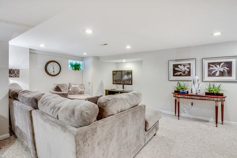 11010 S Artesian Ave, Chicago, IL 60655 photo 24