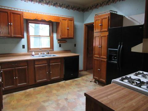 703 E North St, Plano, IL 60545 photo 6
