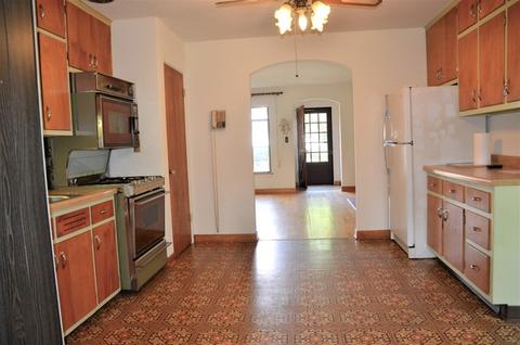 8013 Christie Ave, Lyons, IL 60534 photo 6
