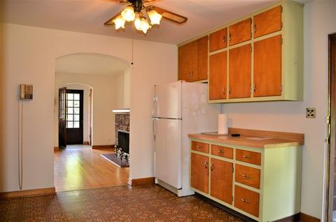 8013 Christie Ave, Lyons, IL 60534 photo 7