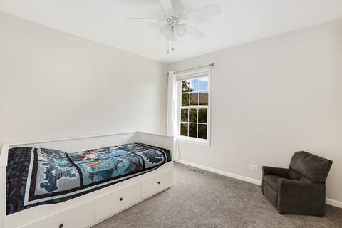 1257 Cobblers Xing, Elgin, IL 60120 photo 17