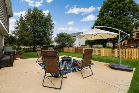 1257 Cobblers Xing, Elgin, IL 60120 photo 21