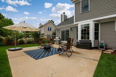 1257 Cobblers Xing, Elgin, IL 60120 photo 22