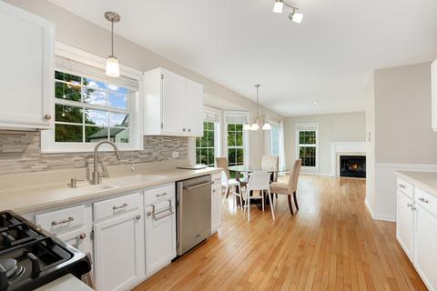 1257 Cobblers Xing, Elgin, IL 60120 photo 6