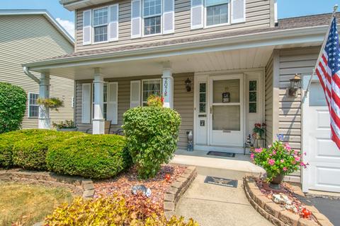 2072 Riverside Dr, Plainfield, IL 60586 photo 2