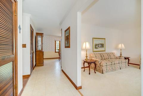 525 Meyer Ct, Aurora, IL 60506 photo 3