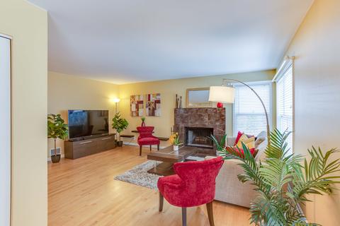 1502 Derby Ln, Bartlett, IL 60103 photo 8