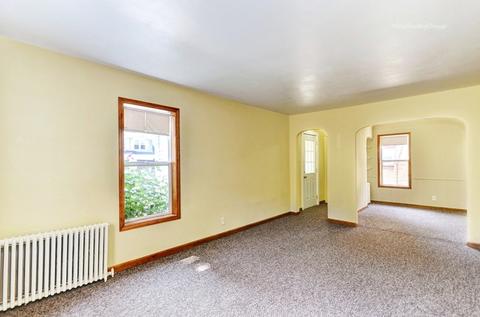 812 E Main St, Morris, IL 60450 photo 6