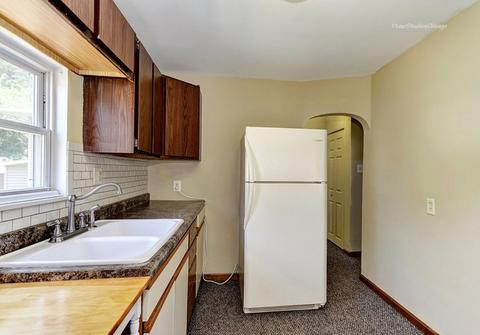 812 E Main St, Morris, IL 60450 photo 11