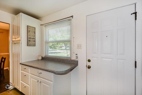 14319 Kolin Ave, Midlothian, IL 60445 photo 9
