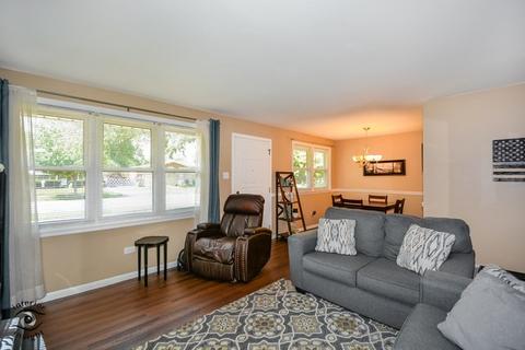 14319 Kolin Ave, Midlothian, IL 60445 photo 4