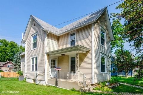 914 Bellevue Ave, Elgin, IL 60120 photo 1