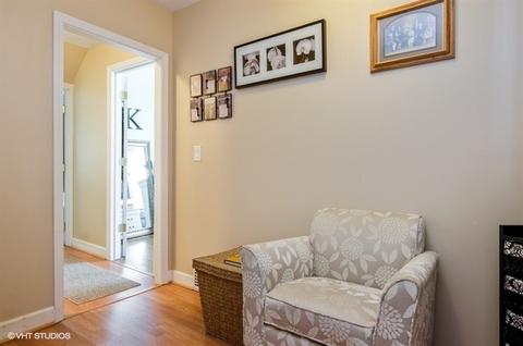 914 Bellevue Ave, Elgin, IL 60120 photo 8