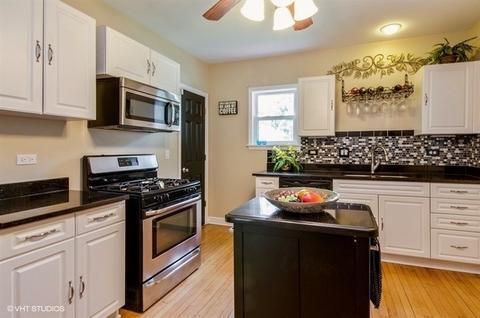 914 Bellevue Ave, Elgin, IL 60120 photo 6