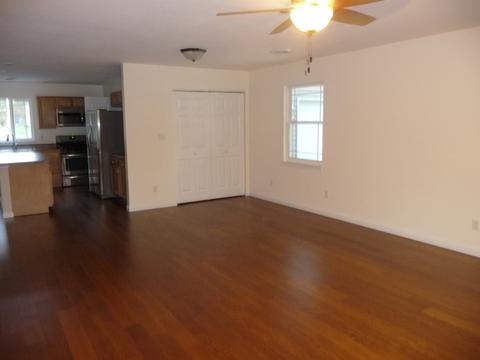 523 E Washington St, Arcola, IL 61910 photo 5