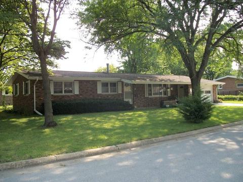 8 Loreen Dr, Paxton, IL 60957 photo 1
