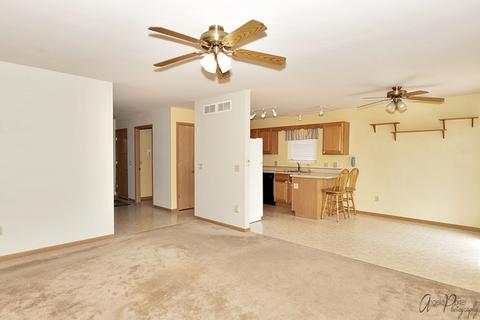 618 Wimbleton Trl, Mchenry, IL 60050 photo 11