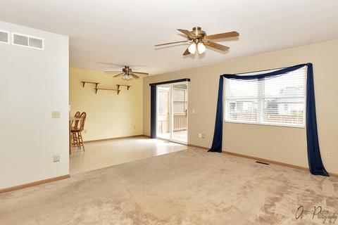 618 Wimbleton Trl, Mchenry, IL 60050 photo 4