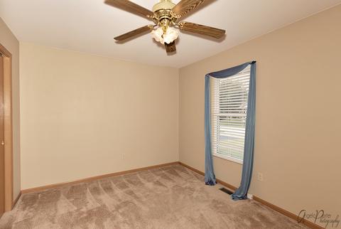 618 Wimbleton Trl, Mchenry, IL 60050 photo 14
