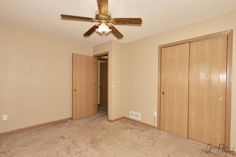618 Wimbleton Trl, Mchenry, IL 60050 photo 13