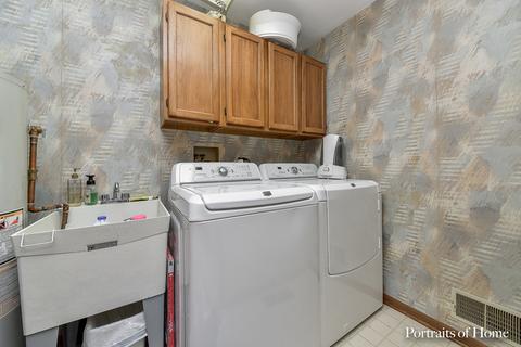 5 S475 Scots Dr #E, Naperville, IL 60563 photo 15