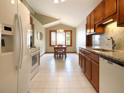 1718 Great Falls Dr, Plainfield, IL 60586 photo 7
