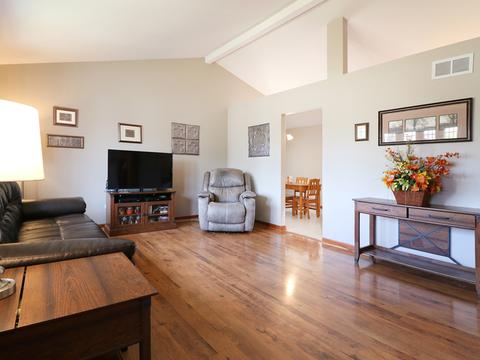 1718 Great Falls Dr, Plainfield, IL 60586 photo 3