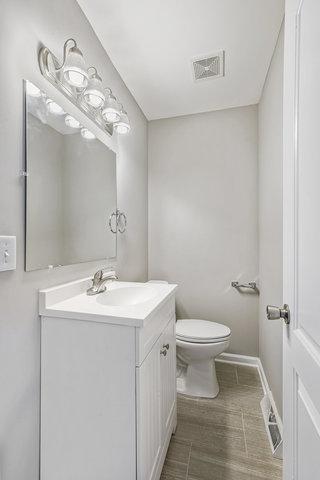 1716 E 87th Pl, Chicago, IL 60617 photo 22