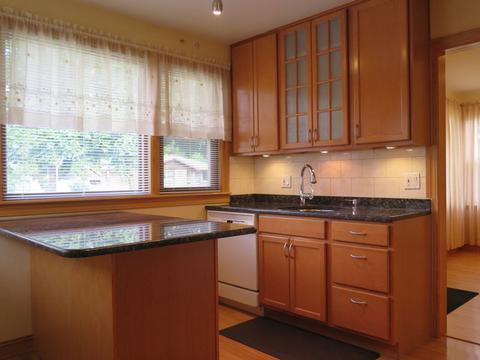 3032 Ruby St, Franklin Park, IL 60131 photo 4