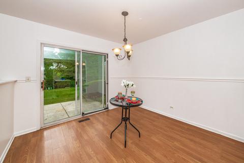 1244 Coldspring Rd, Elgin, IL 60120 photo 9