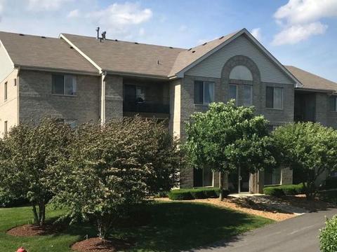 6830 Ridge Point Dr, Oak Forest, IL 60452 photo 1
