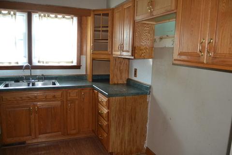 122 E 2nd St, Spring Valley, IL 61362 photo 5