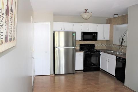 4210 Rivertowne Ct, Plainfield, IL 60586 photo 8