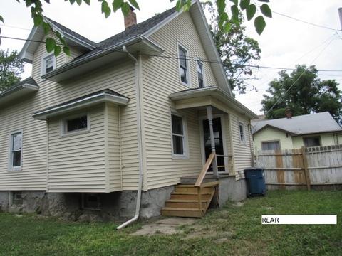 472 S Myrtle Ave, Kankakee, IL 60901 photo 5
