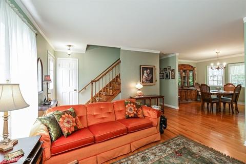 38 W084 Tipi Ln, Elgin, IL 60124 photo 4