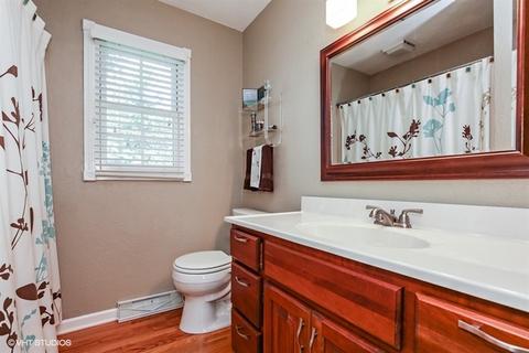 38 W084 Tipi Ln, Elgin, IL 60124 photo 14